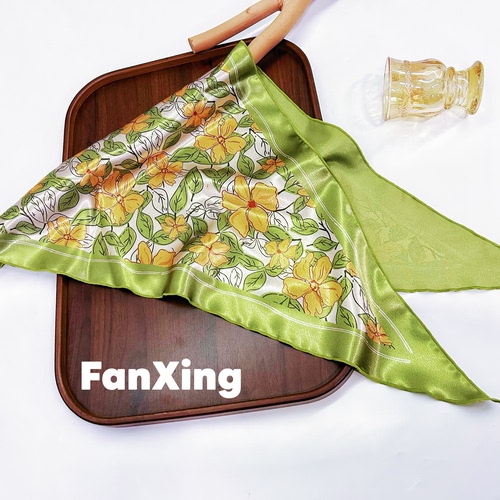 繁星原创设计复古花卉丝巾印花三角巾领巾屁P帘叠穿配饰头巾披肩