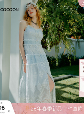 MISSCOCOON可可尼V领白色吊带裙女26年春新款法式蕾丝刺绣连衣裙