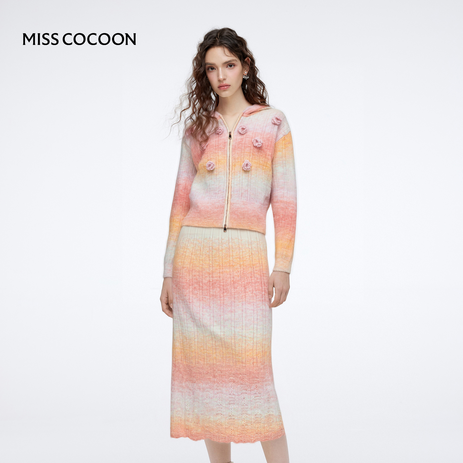 MISSSCOCOON可可尼鱼尾半身裙女2025秋冬新款多巴胺连帽针织套装