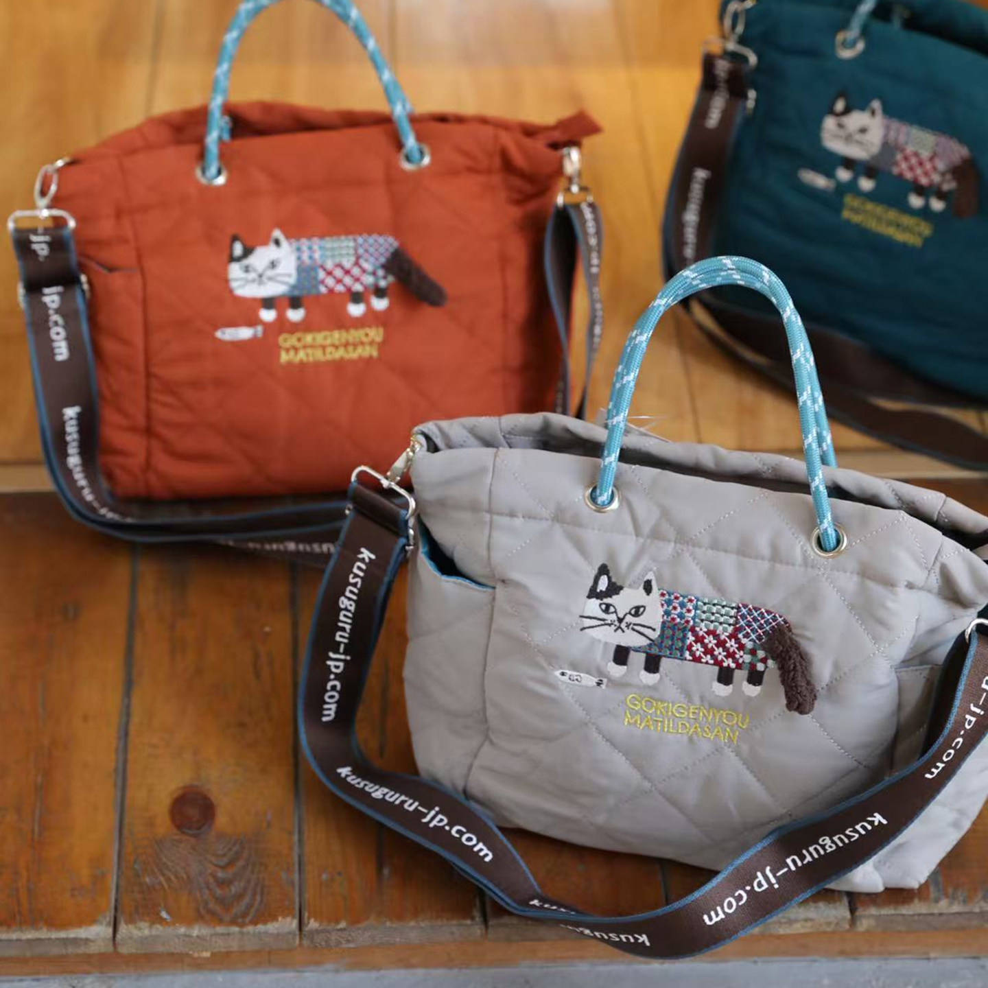 秋冬氛围感 绗缝棉菱形格元宝包日本kusuguru正品斜挎包手提手拎,箱包皮具/热销女包/男包,通用款女包,淘宝优惠券,粉丝福利购,淘宝优惠卷