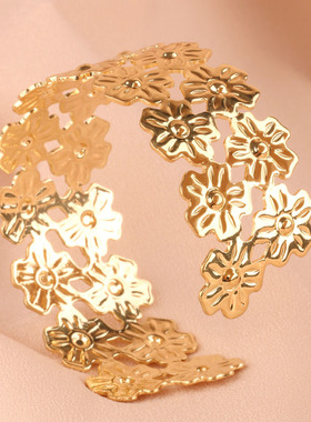 金色花朵镂空开口金属手镯女款