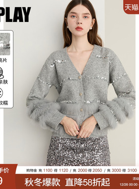 DPLAY2025冬季新款灰色针织开衫独特流行V领长袖宽松毛衣女
