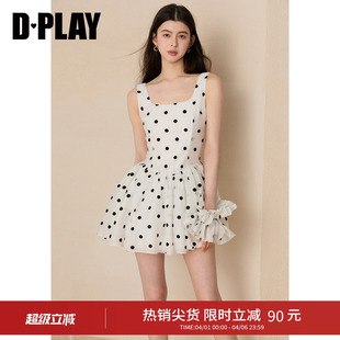 DPLAY甜美白色大方领腰部抽褶植绒波点吊带裙短裙连衣裙2026年春