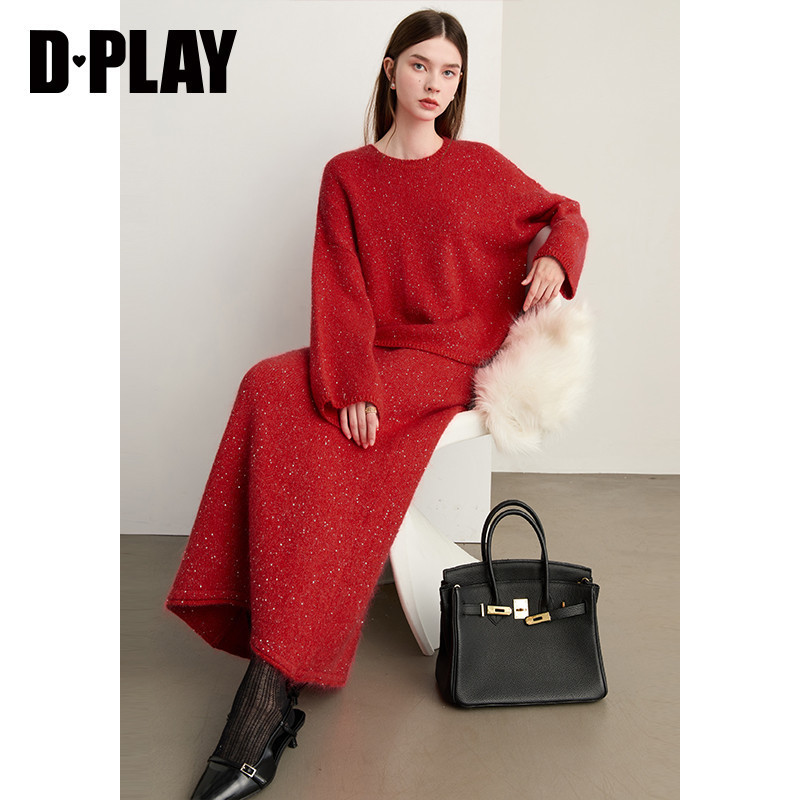 DPLAY【黑标】冬季新款红色圆领亮丝套头时尚毛衣针织2件套