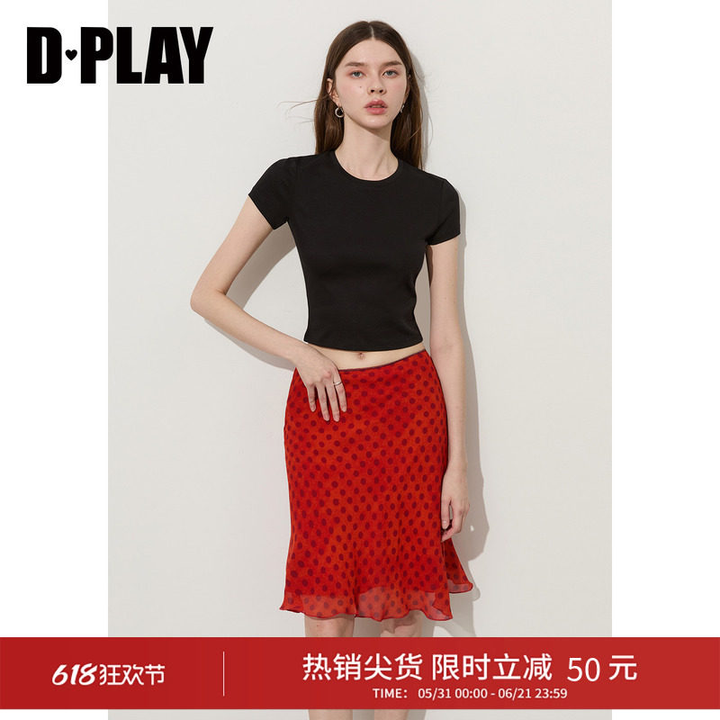 DPLAY夏季黑色甜酷短款修身T恤