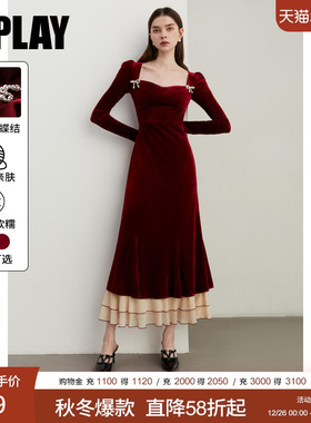 DPLAY2025冬季新款法式方领丝绒红色连衣裙女订婚礼服长裙长袖
