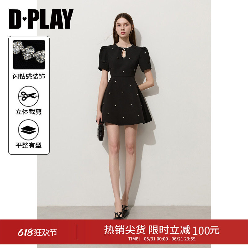 DPLAY【千金衣橱系列】2026年夏季新款黑色连衣裙泡泡袖收腰A字裙