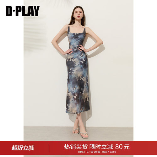DPLAY方领吊带印花修身连衣裙