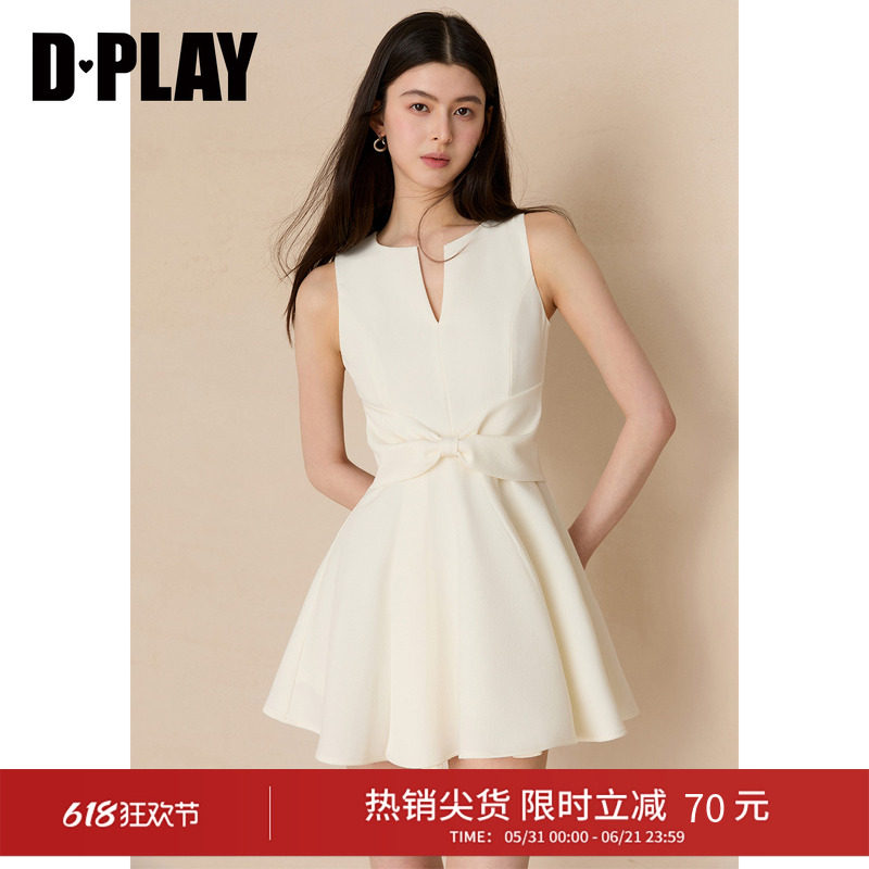 DPLAY2026年夏季白色连衣裙立体蝴蝶结A字裙小个子短裙连衣裙