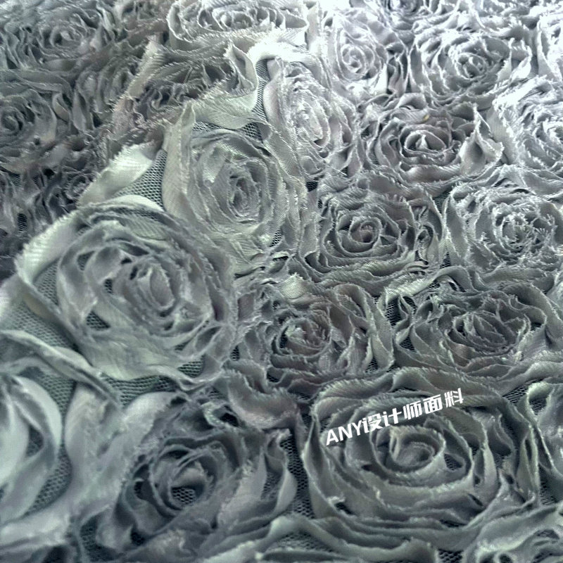 灰色高级感立体玫瑰提花盘花朵布料 欧美服装装饰布置设计师面料