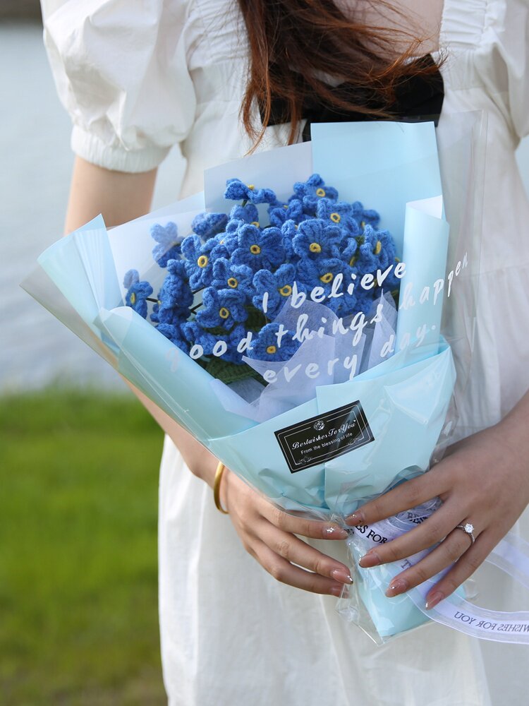 HAND-KNITTED ARTIFICIAL BOUQUET FORGET-ME-NOT HOMEMADE CROCHET WOOL DIY MATERIAL PACKAGE BOYFRIEND AND GIRLFRIEND GIFTS HAVE FINISHED PRODUCTS