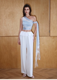 Sheer Rimi官方授权蕾丝拼接斜肩流苏飘带吊带不对称短上衣 Luck