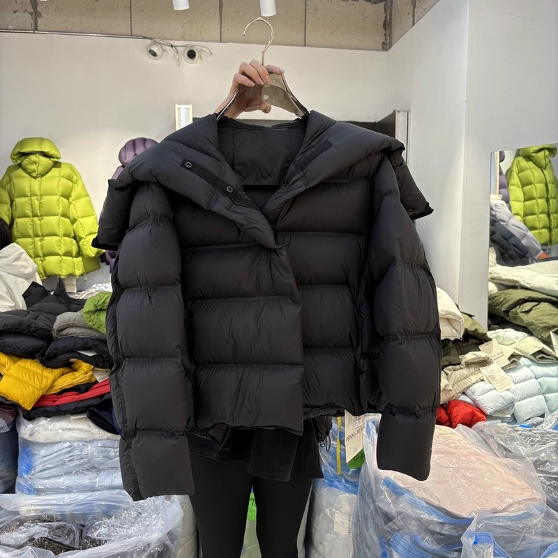 天使之翼连帽大翻领短款羽绒服