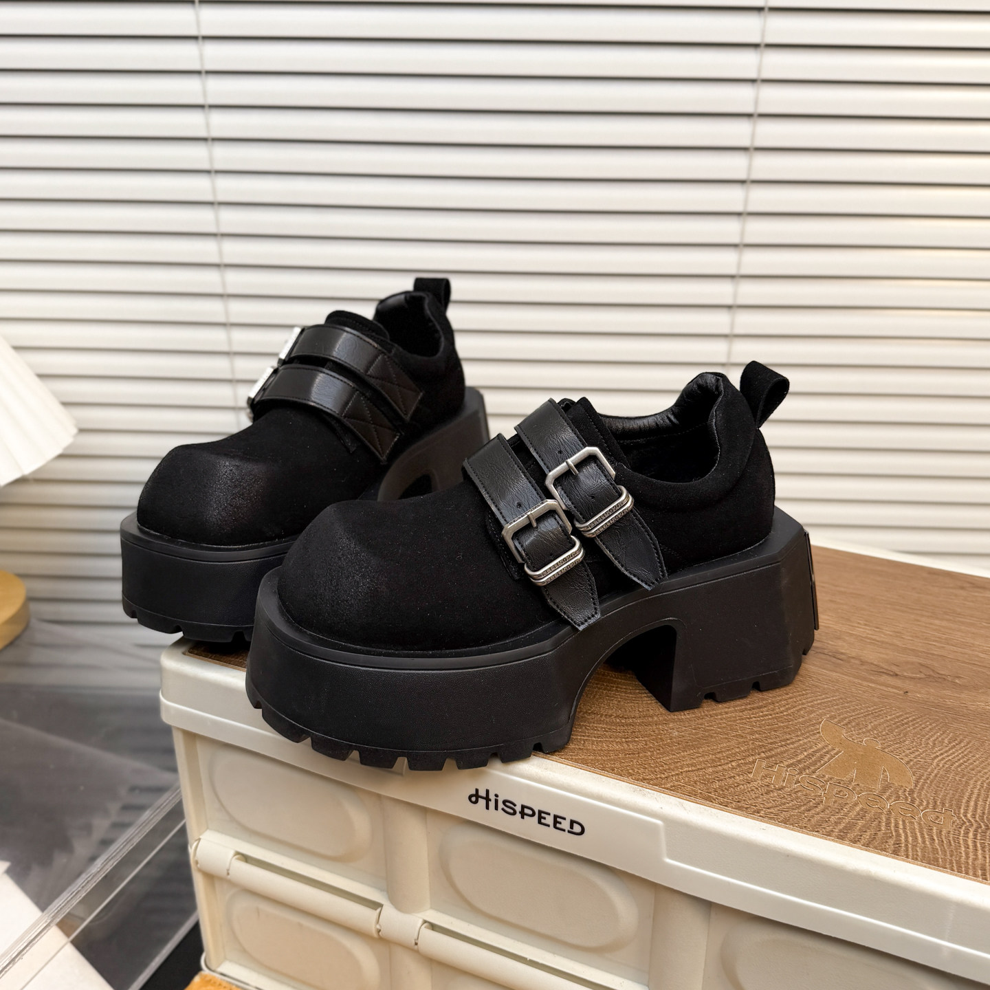 日本OFFCAT磨砂牛皮厚底大头德比鞋女2025冬季加绒皮带扣JK小皮鞋