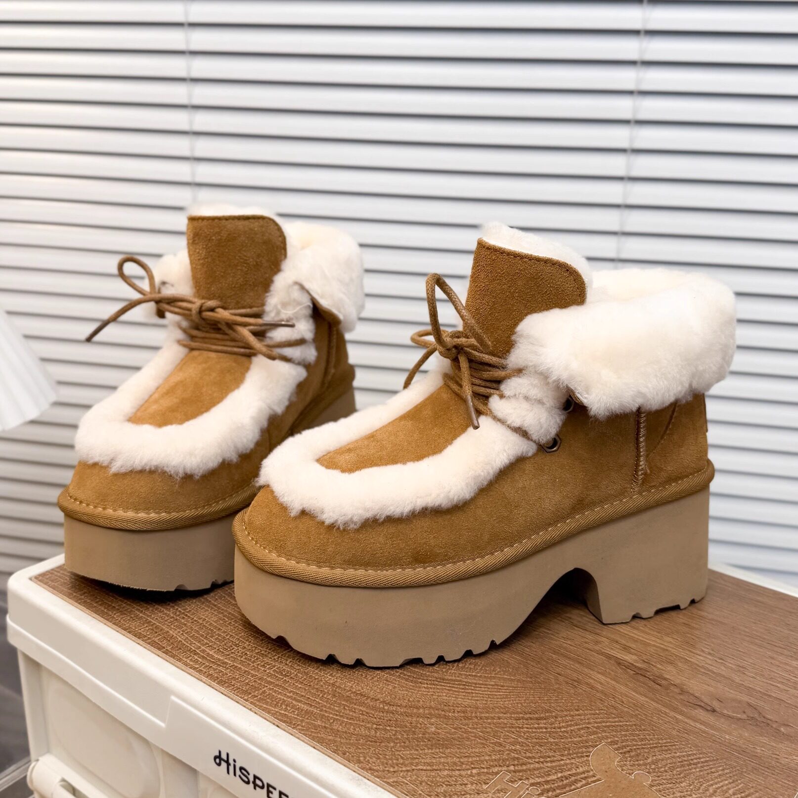 日本OFFCAT7cm磨砂真皮羊毛雪地靴女冬季厚底加绒保暖短靴棉鞋潮