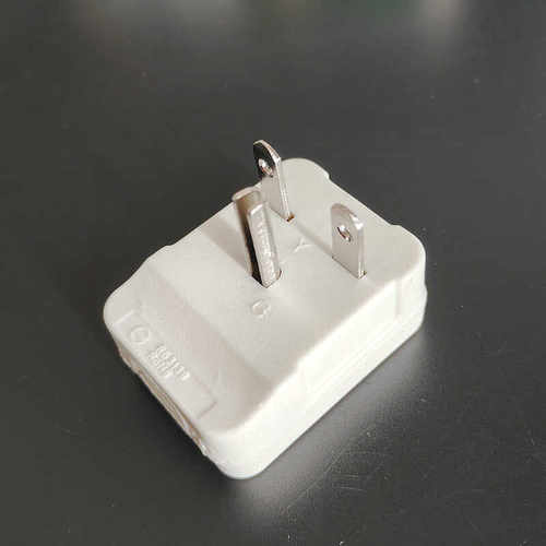 台湾产美式插头LK7002-2方型白色