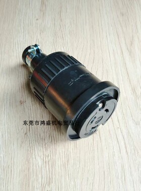 台湾隆光引挂式防松插座LK5334B L8-30C美规三孔防雨防尘防摔480V