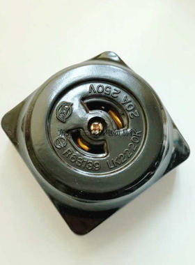 台湾黑色隆光LKEW明装防松插座LK2220K-1 20A250V2P代松下WK2220K