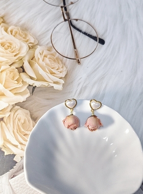 原创限量「永生玫瑰」可爱蔷薇花耳环无耳洞不疼滴胶粉玫瑰花耳夹