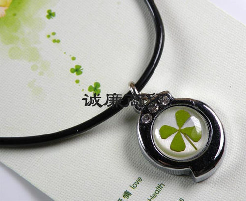 欧罗芭幸运草项链金属吊坠