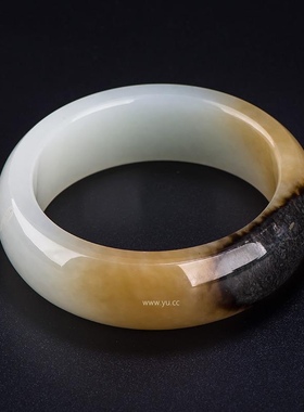 新疆和田玉糖白玉手镯内径57.5mm104.9克天然