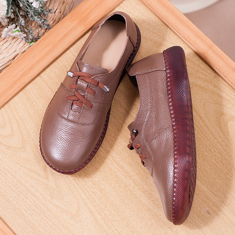 中老年妈妈小皮鞋单鞋女秋季新款中老年平底皮鞋防滑真皮软底舒适,女鞋,深口单鞋,淘宝优惠券,粉丝福利购,淘宝优惠卷