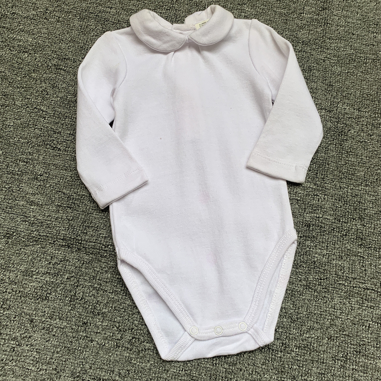 0-3个月 法单样衣新生婴儿女宝纯棉娃娃领长袖护肚三角哈衣打底衫