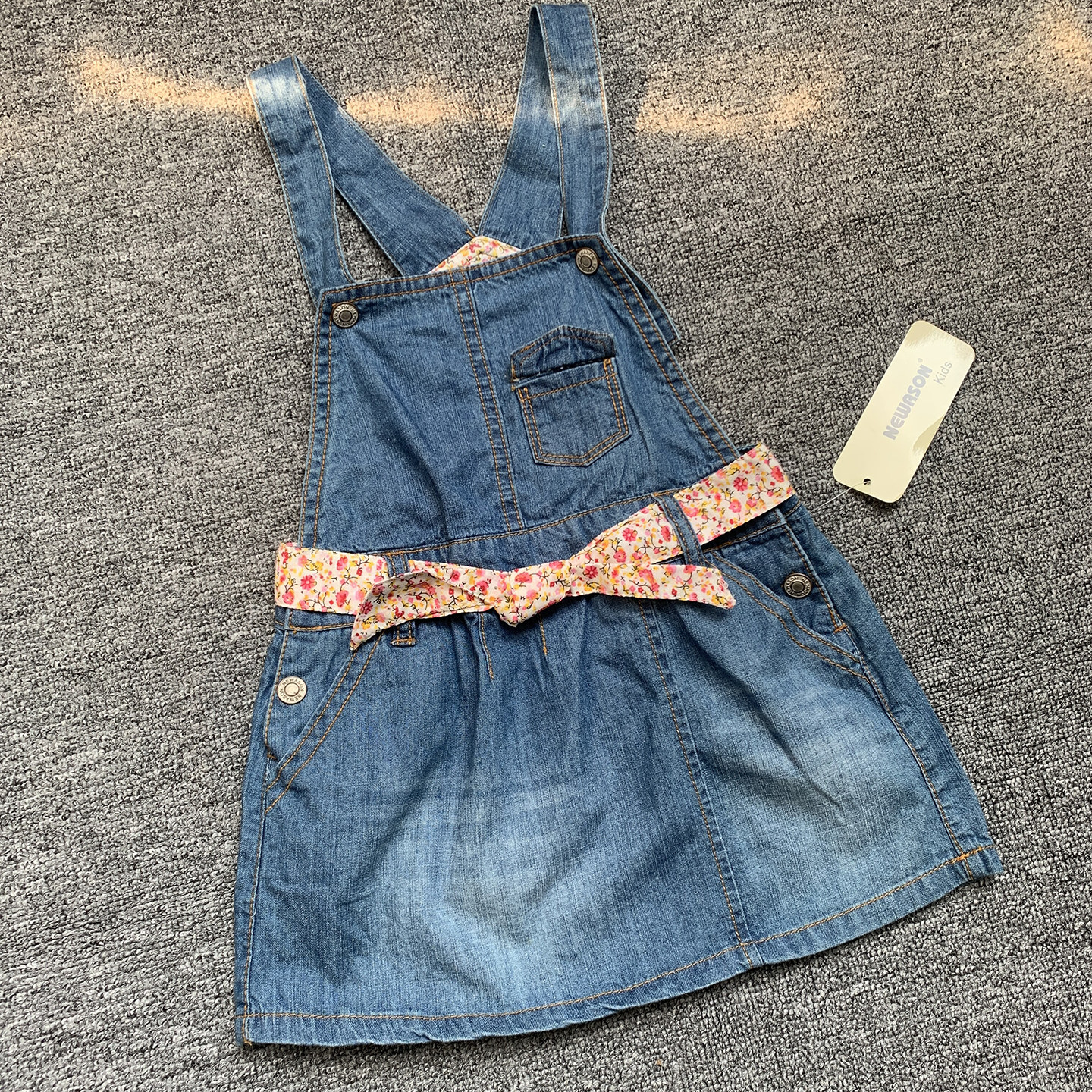 1-6岁 澳洲原单女童小女孩夏季薄棉碎花蝴蝶结腰带背带牛仔连衣裙,童装/婴儿装/亲子装,儿童牛仔裙,淘宝优惠券,粉丝福利购,淘宝优惠卷