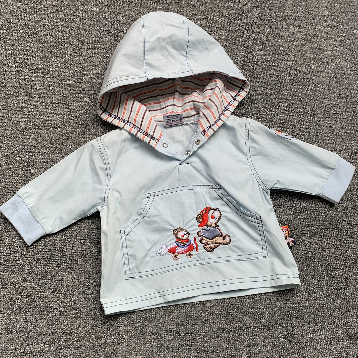 0-3个月 法单纯原新生婴儿男宝宝单层梭织棉卡通刺绣薄外套罩衣