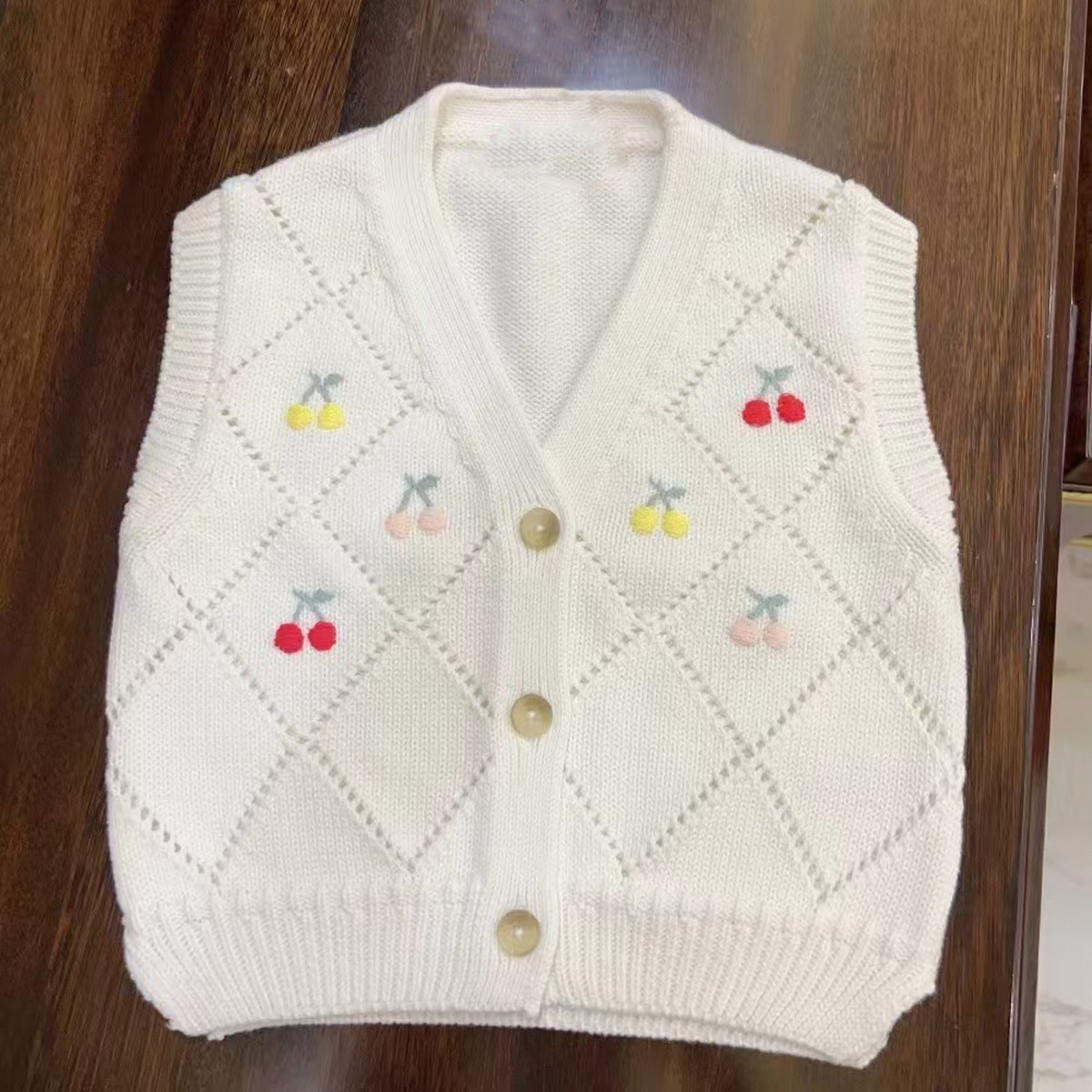 4-14岁 法系风 24秋冬新款女孩大童手工樱桃绣花无袖针织开衫马甲