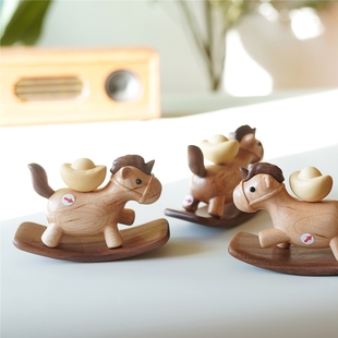 JOE原创设计 木生马上有钱摆件 不完美