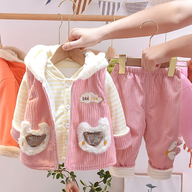 女宝宝秋冬款夹棉套装01一2岁新生婴幼儿薄棉外出衣服加厚三件套3