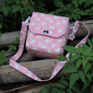 小桃适用200D2代可爱A6400加厚R10防震M50拍立得MINI11相机包XT5