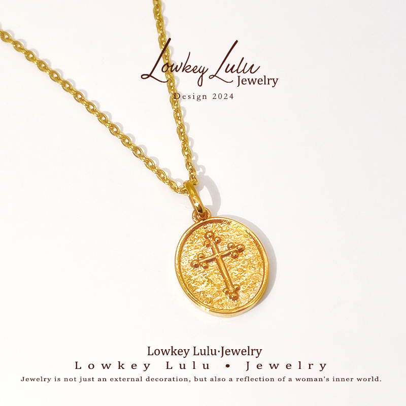 【法国进口】不易褪色18K包金复古小众浮雕十字架椭圆纹褶皱吊坠