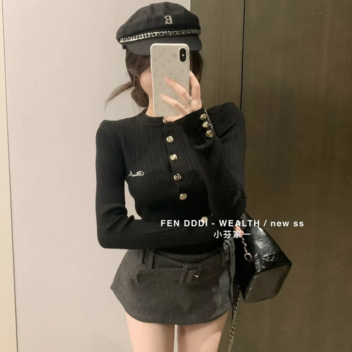 现货~小芬家FEN家秋冬富家千金MIU系穿搭圆领金扣针织衫毛衣垫肩