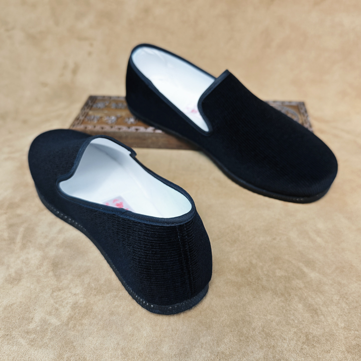 新款老北京年轻人布鞋男士黑色羊毛毡鸭舌鞋金丝绒耐磨轮胎底软底