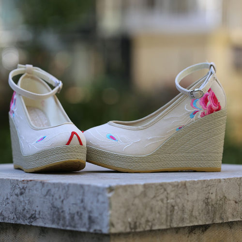 9cm坡跟汉服旗袍鞋古风国潮布鞋