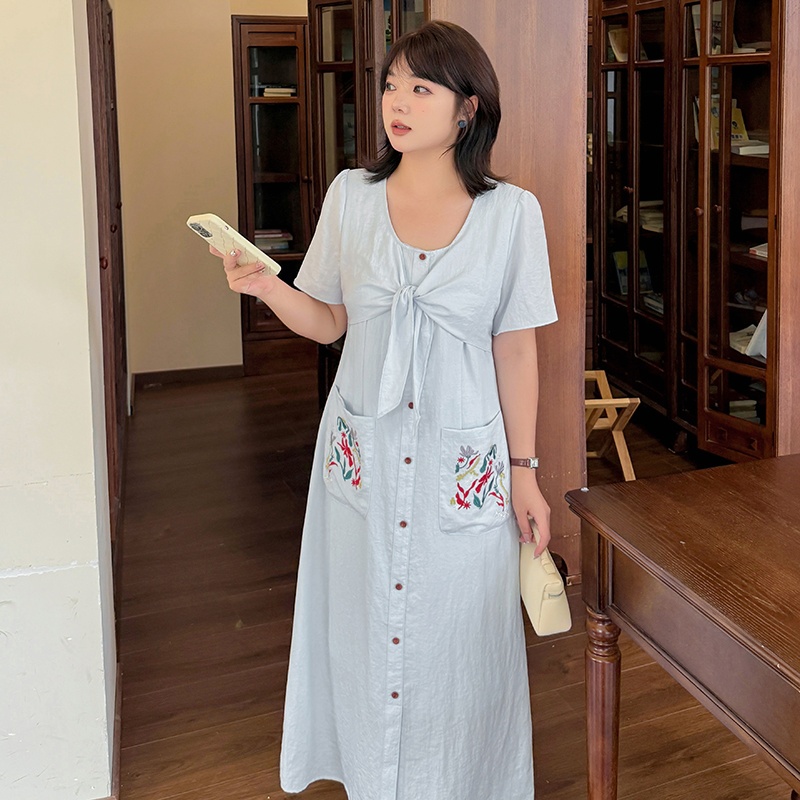 大码女装刺绣系带短袖连衣裙