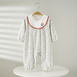 婴儿女宝连体衣3-18月春秋季花丛兔公主花边哈衣新生儿连体爬服