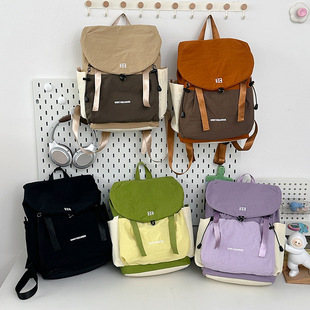 户外高颜值登山包时尚轻便双肩背包小学生男女生日常旅游背包