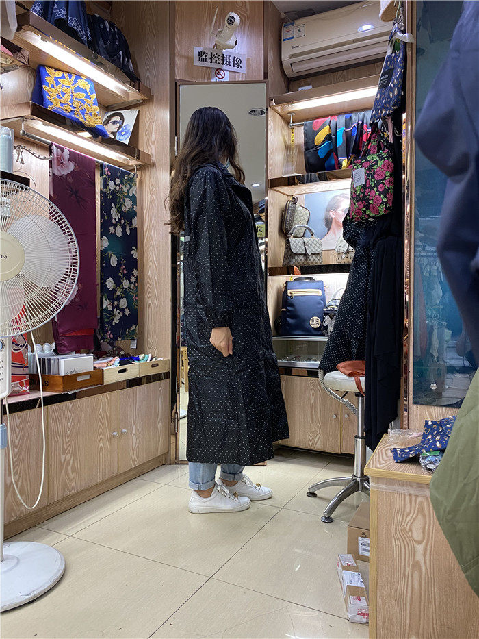 日本时尚不沾水雨衣一甩干成人多功能防风防水风衣女轻薄透气户外