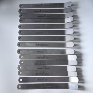 2.65 3.0 3.25 气门专用塞尺1.35 3.5 2.15 3.35 3.85mm工具 2.05