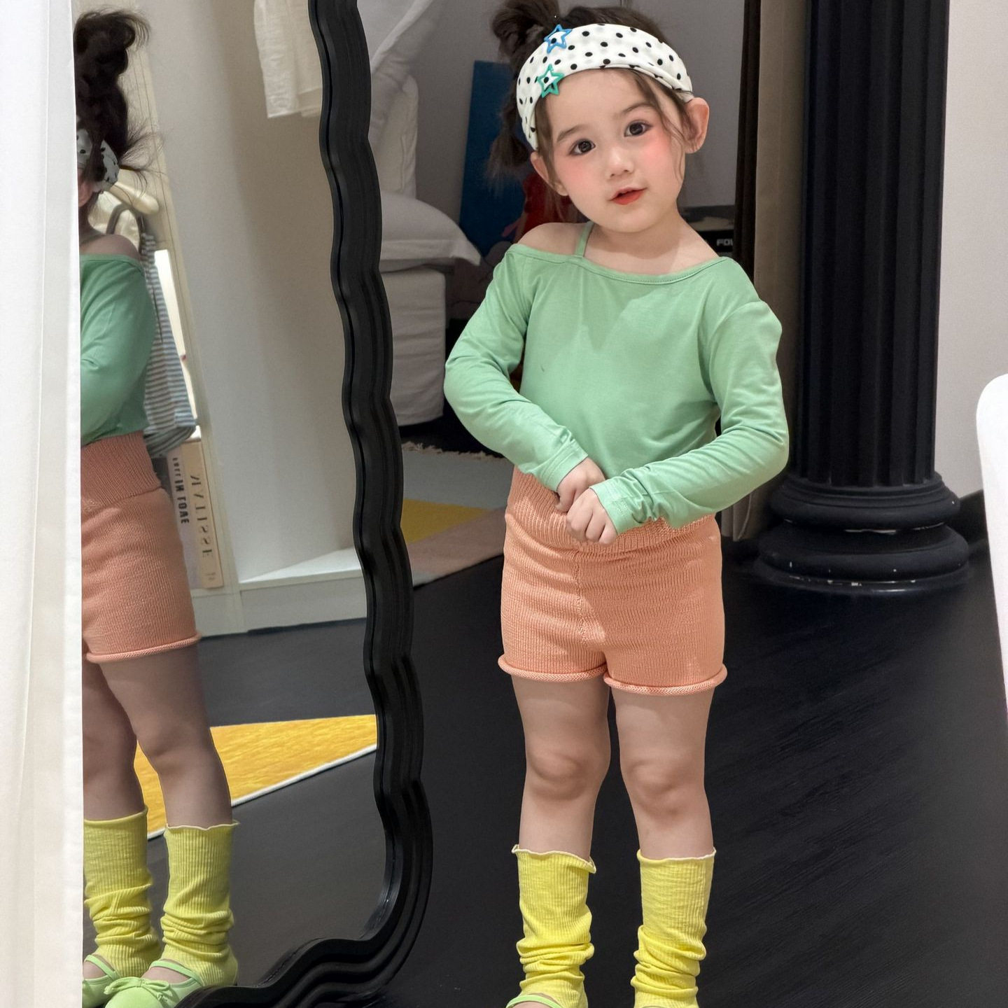 2026夏季新款童装韩版女童糖果色露肩防晒长袖衫T恤薄针织短裤