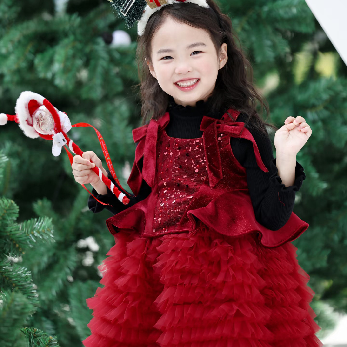 女童气质丝绒亮片连衣裙秋冬气质高级感洋气蛋糕纱裙拜年服圣诞款