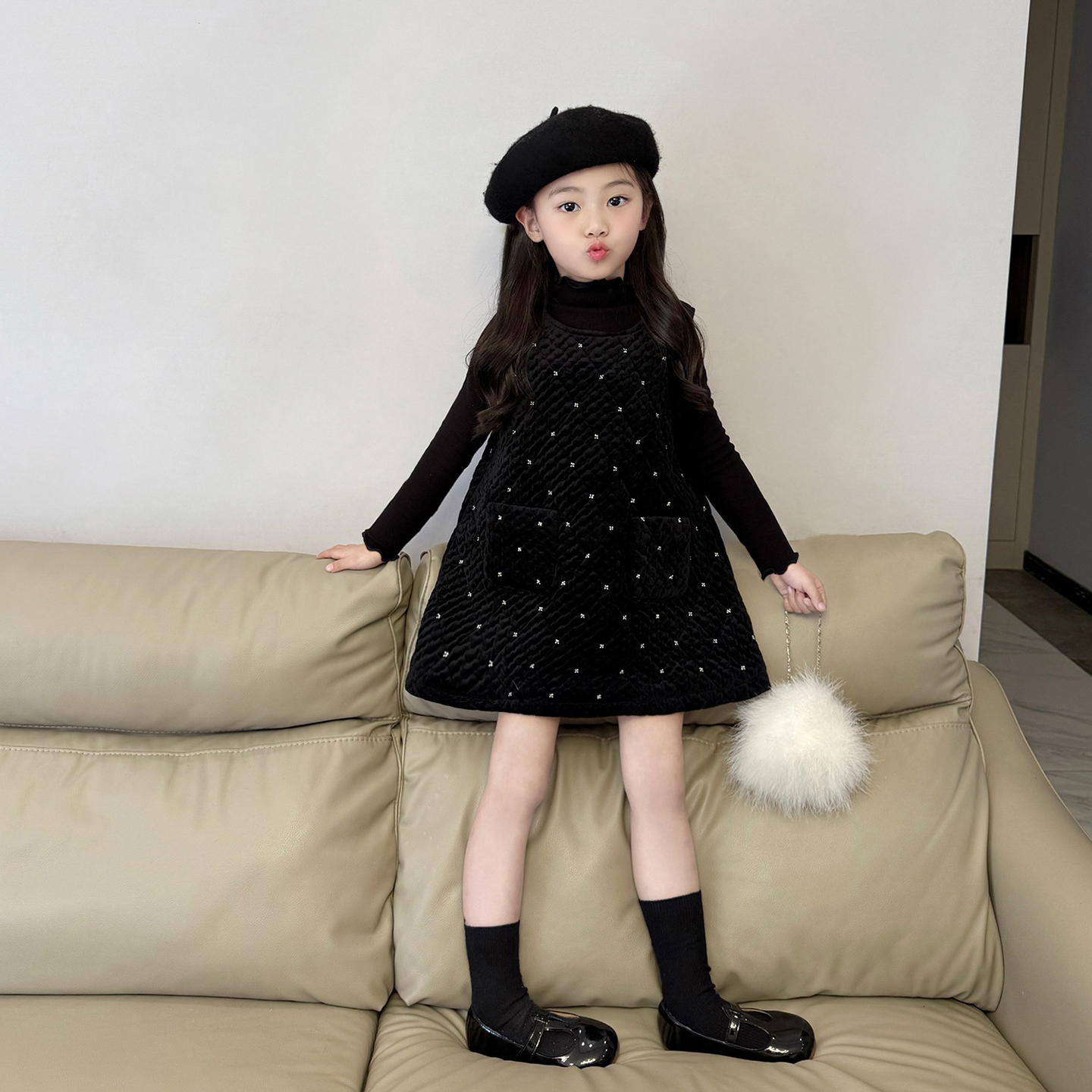 女童黑色夹棉丝绒钉珠公主裙千金