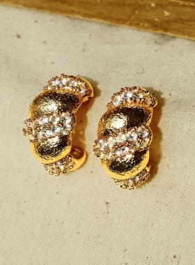 轻珠宝线《巴黎可颂》复古C圈镶钻耳饰 手作金箔感新年老钱风耳夹