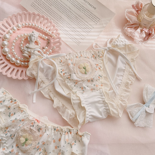 雪绒甜奶~纯欲少女蝴蝶结三角裤刺绣系带性感可爱舒适内裤女