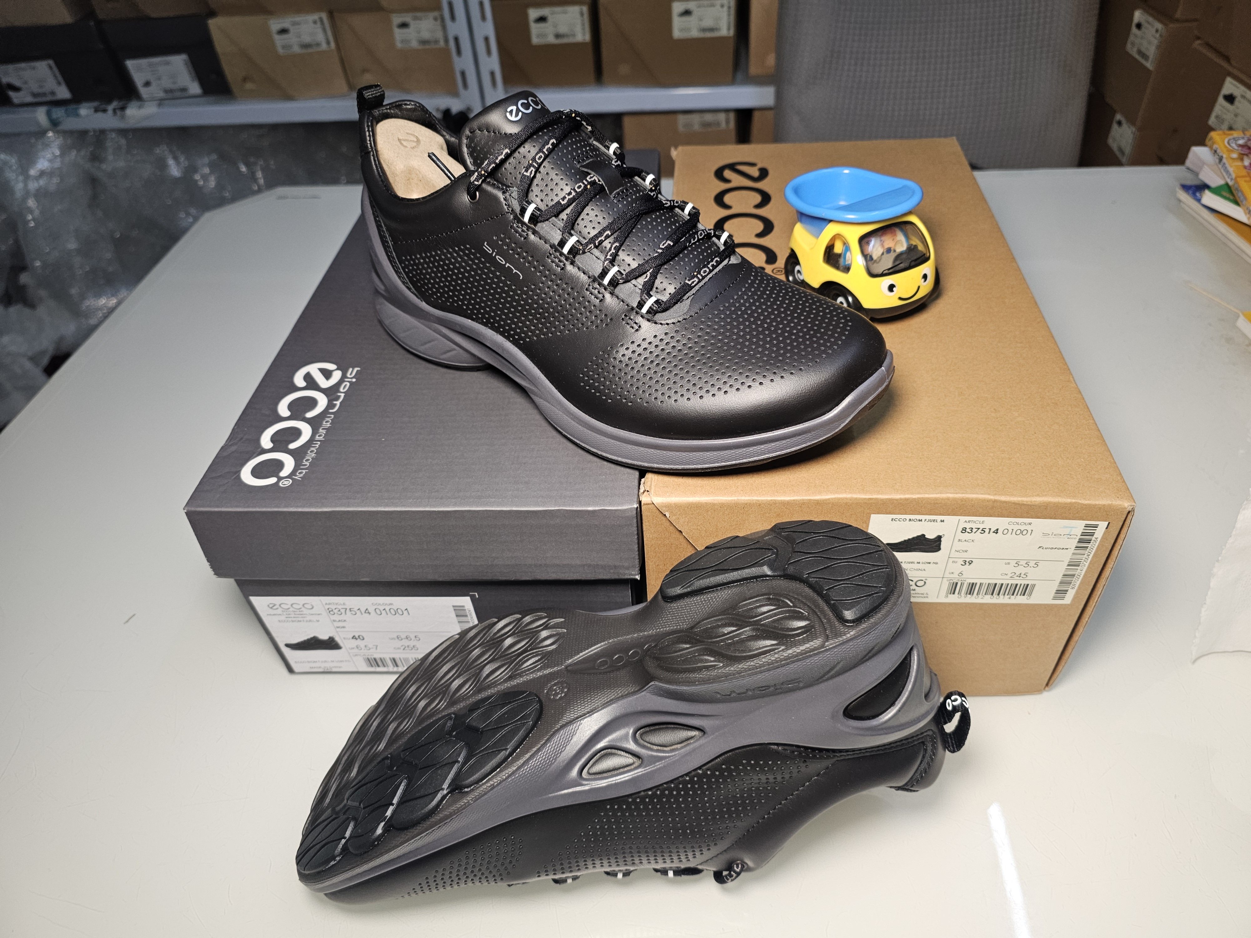 现货Ecco爱步小经典男鞋透气运动休闲鞋户外跑步鞋BIOM健步837514