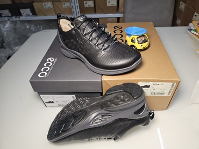 舒适运动休闲鞋Ecco/爱步透气