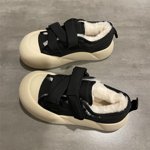 七七主人家 黑色加绒棉鞋女皮面百搭魔术贴学生保暖板鞋女鞋冬季